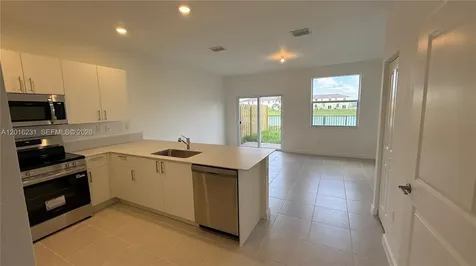 2792 SE 26th Avenue Homestead FL 33035