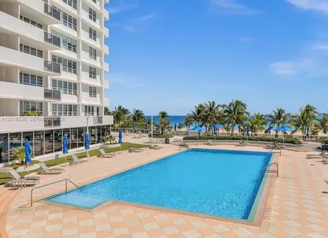 100 Lincoln Road Miami Beach FL 33139