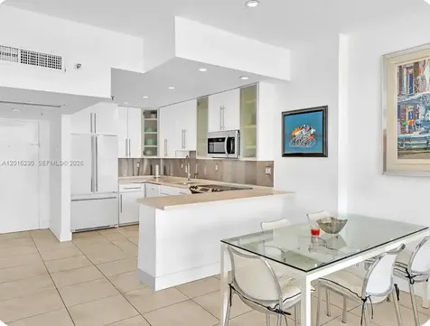 100 Lincoln Road Miami Beach FL 33139