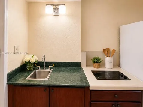 19201 Collins Avenue Sunny Isles Beach FL 33160