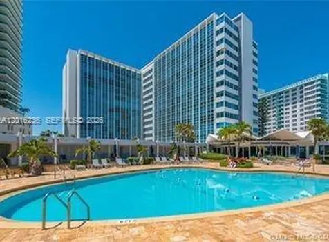 5055 Collins Avenue Miami Beach FL 33140