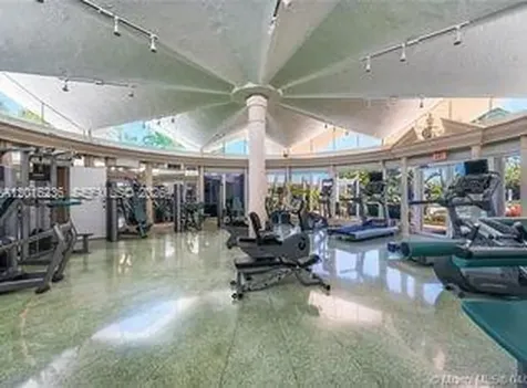 5055 Collins Avenue Miami Beach FL 33140