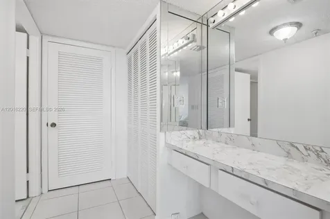 900 NE 195th Street Miami FL 33179
