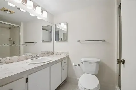 900 NE 195th Street Miami FL 33179