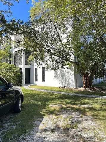 5991 SW 76th Street South Miami FL 33143