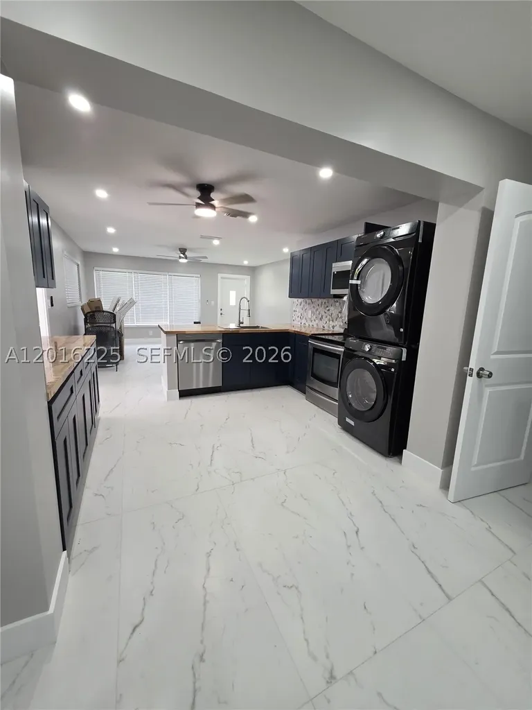 2281 N 56th Terrace Hollywood FL 33021