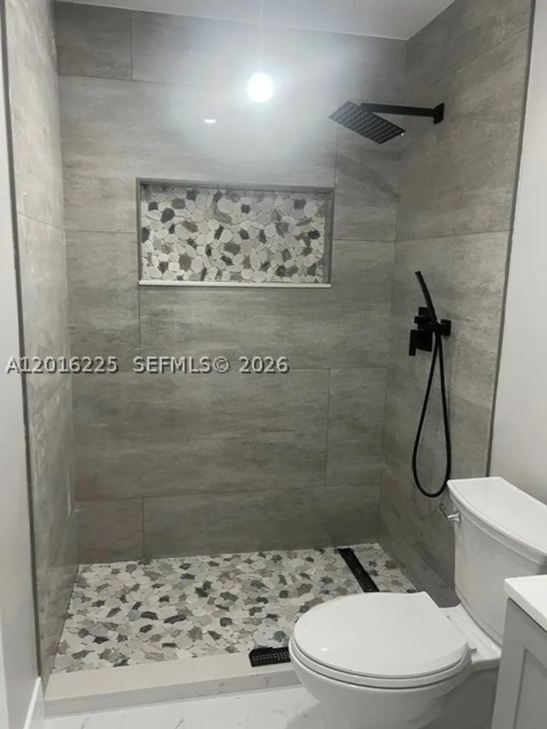 2281 N 56th Terrace Hollywood FL 33021