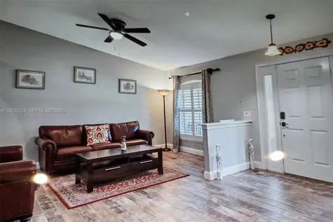 4738 Ashley Lake Circle Vero Beach FL 32967