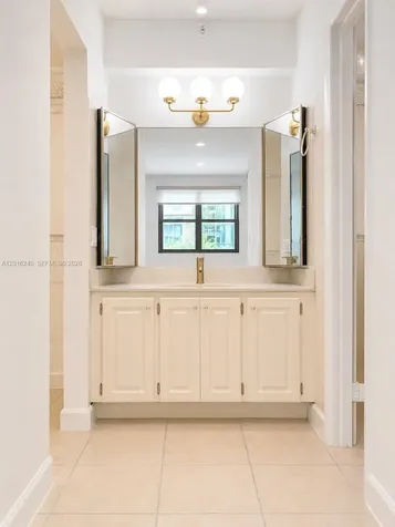 555 NE 30th Street Miami FL 33137