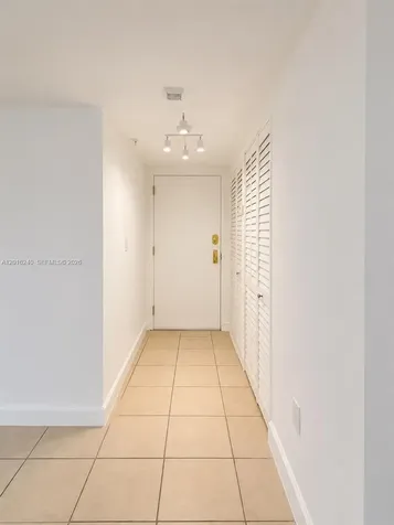 555 NE 30th Street Miami FL 33137