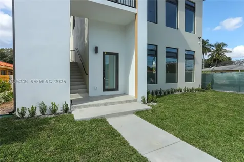 120 SW 35 Avenue Miami FL 33135