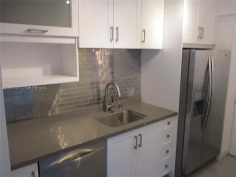 5313 Collins Avenue Miami Beach FL 33140