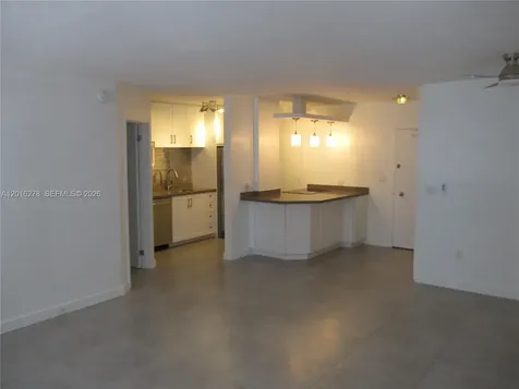 5313 Collins Avenue Miami Beach FL 33140