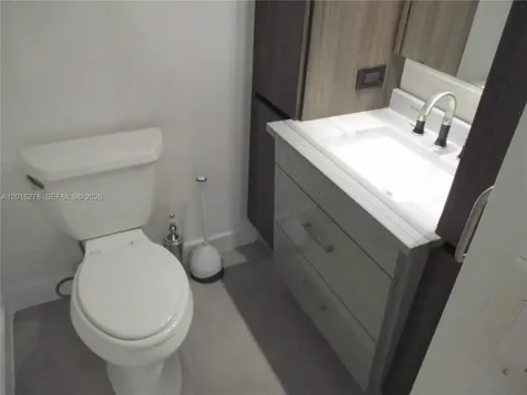 5313 Collins Avenue Miami Beach FL 33140