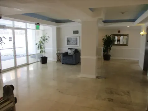 5313 Collins Avenue Miami Beach FL 33140