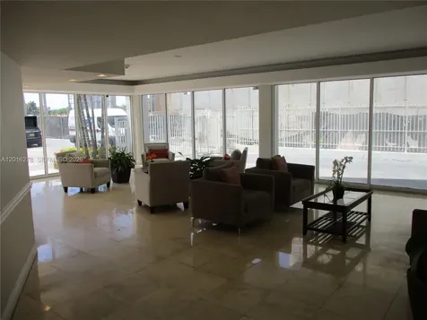 5313 Collins Avenue Miami Beach FL 33140