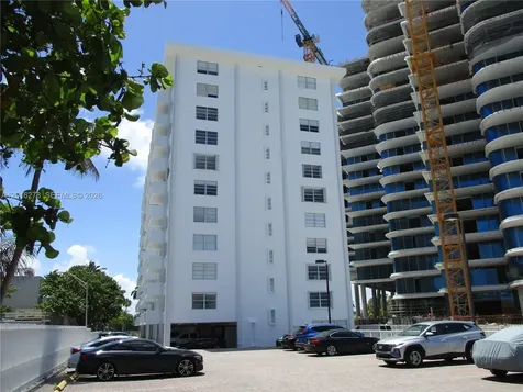 5313 Collins Avenue Miami Beach FL 33140