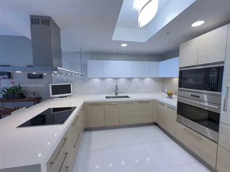 17111 Biscayne Boulevard North Miami Beach FL 33160
