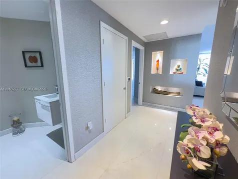17111 Biscayne Boulevard North Miami Beach FL 33160