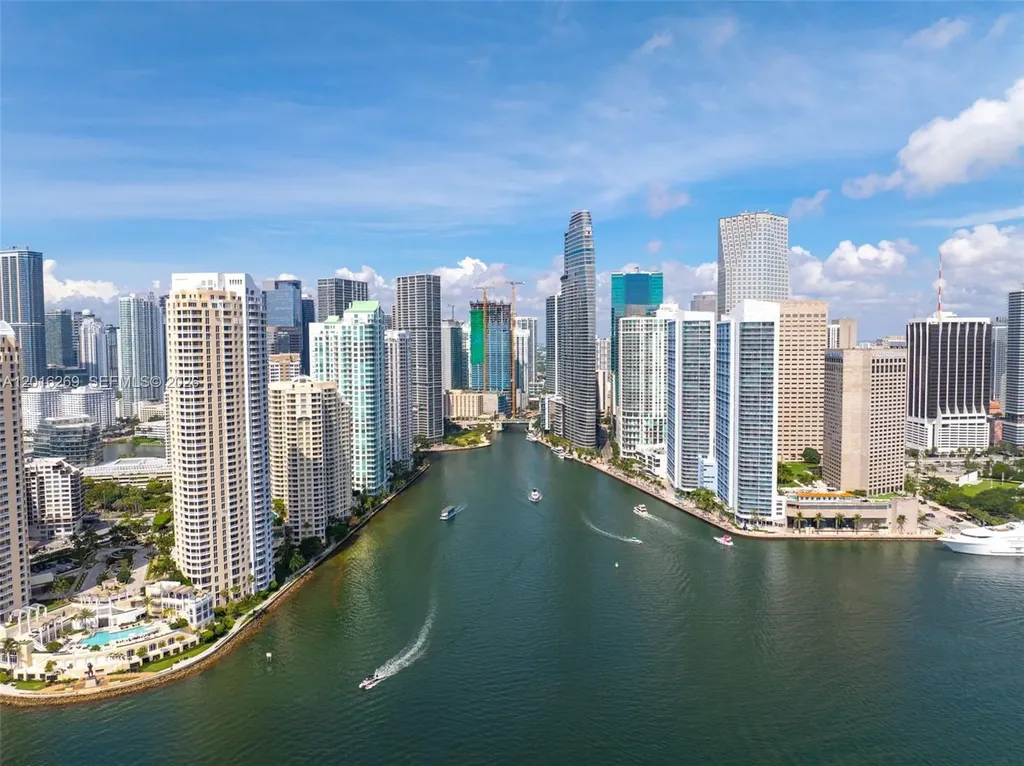 300 S Biscayne Boulevard Miami FL 33131