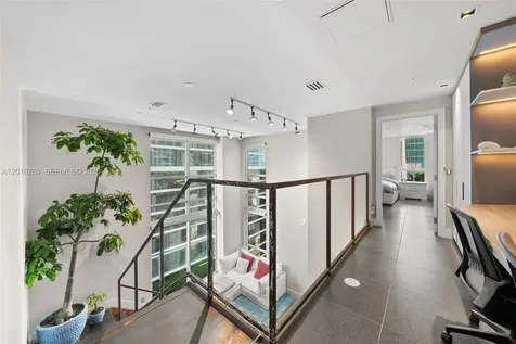 300 S Biscayne Boulevard Miami FL 33131