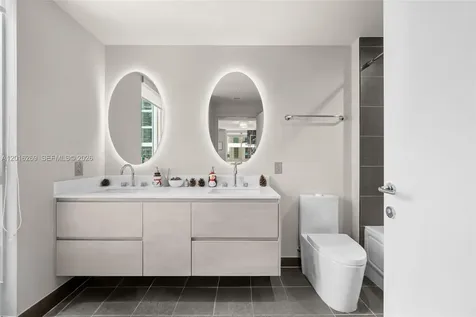 300 S Biscayne Boulevard Miami FL 33131
