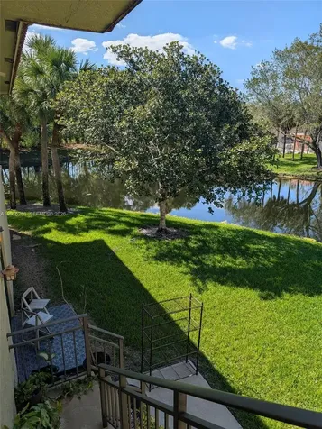 309 Lakeview Drive Weston FL 33326
