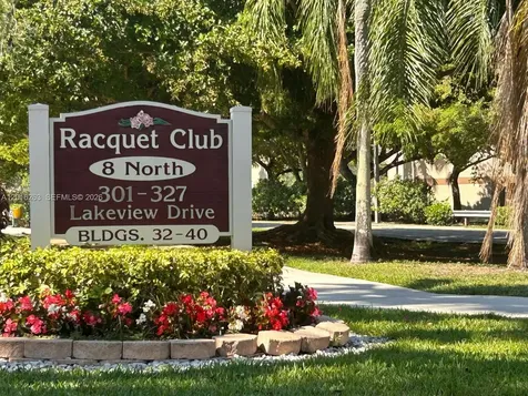 309 Lakeview Drive Weston FL 33326