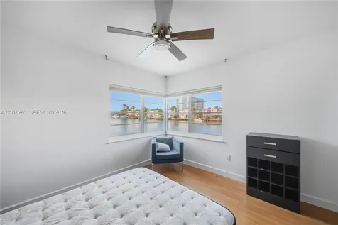7207 Bay Drive Miami Beach FL 33141