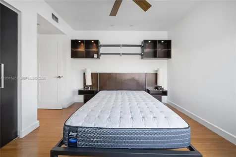 7207 Bay Drive Miami Beach FL 33141