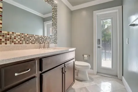 12486 SW 9th Place Davie FL 33325