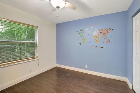 12486 SW 9th Place Davie FL 33325