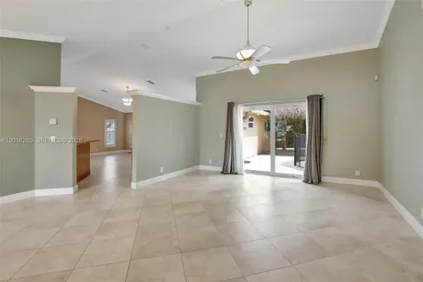 12486 SW 9th Place Davie FL 33325