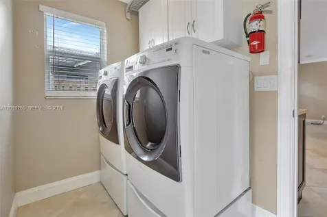 12486 SW 9th Place Davie FL 33325