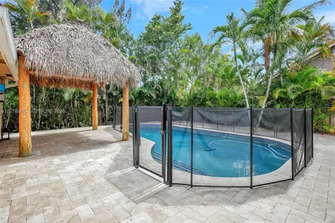 12486 SW 9th Place Davie FL 33325