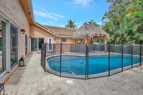 12486 SW 9th Place Davie FL 33325