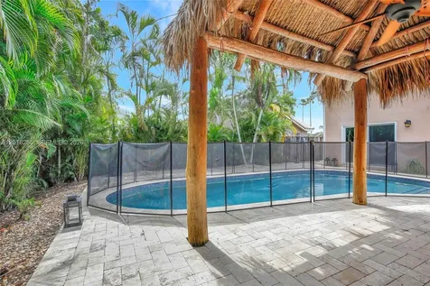 12486 SW 9th Place Davie FL 33325