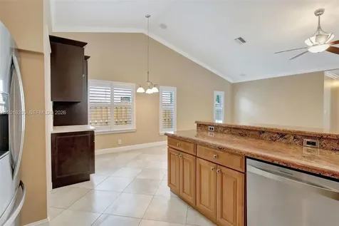 12486 SW 9th Place Davie FL 33325