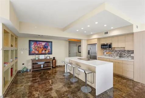 1330 West Avenue Miami Beach FL 33139