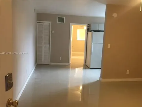 Miami FL 33125