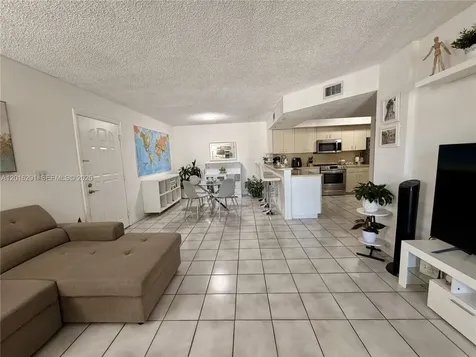 8520 SW 212th Street Cutler Bay FL 33189