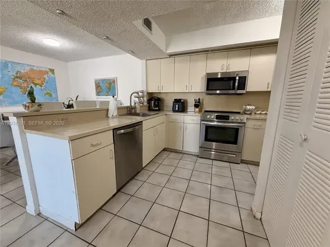 8520 SW 212th Street Cutler Bay FL 33189