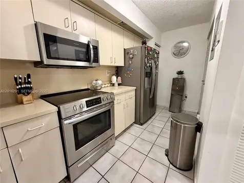 8520 SW 212th Street Cutler Bay FL 33189