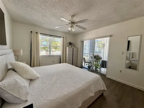 8520 SW 212th Street Cutler Bay FL 33189