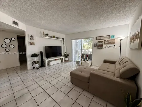 8520 SW 212th Street Cutler Bay FL 33189