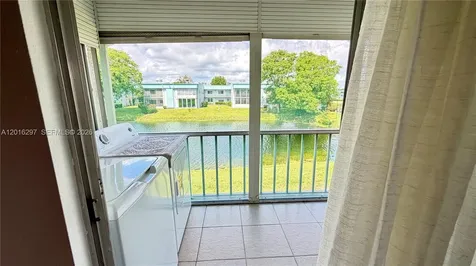 459 Monaco J Delray Beach FL 33446