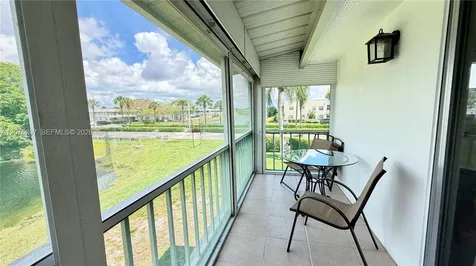 459 Monaco J Delray Beach FL 33446