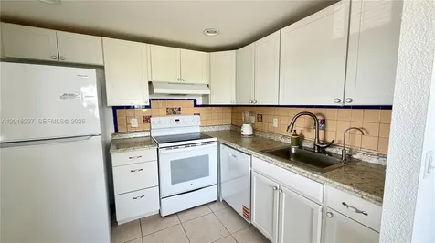 459 Monaco J Delray Beach FL 33446