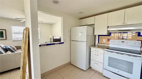 459 Monaco J Delray Beach FL 33446