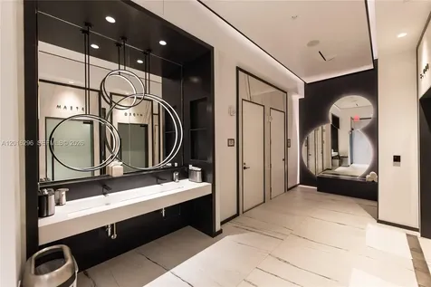 17975 Collins Avenue Sunny Isles Beach FL 33160